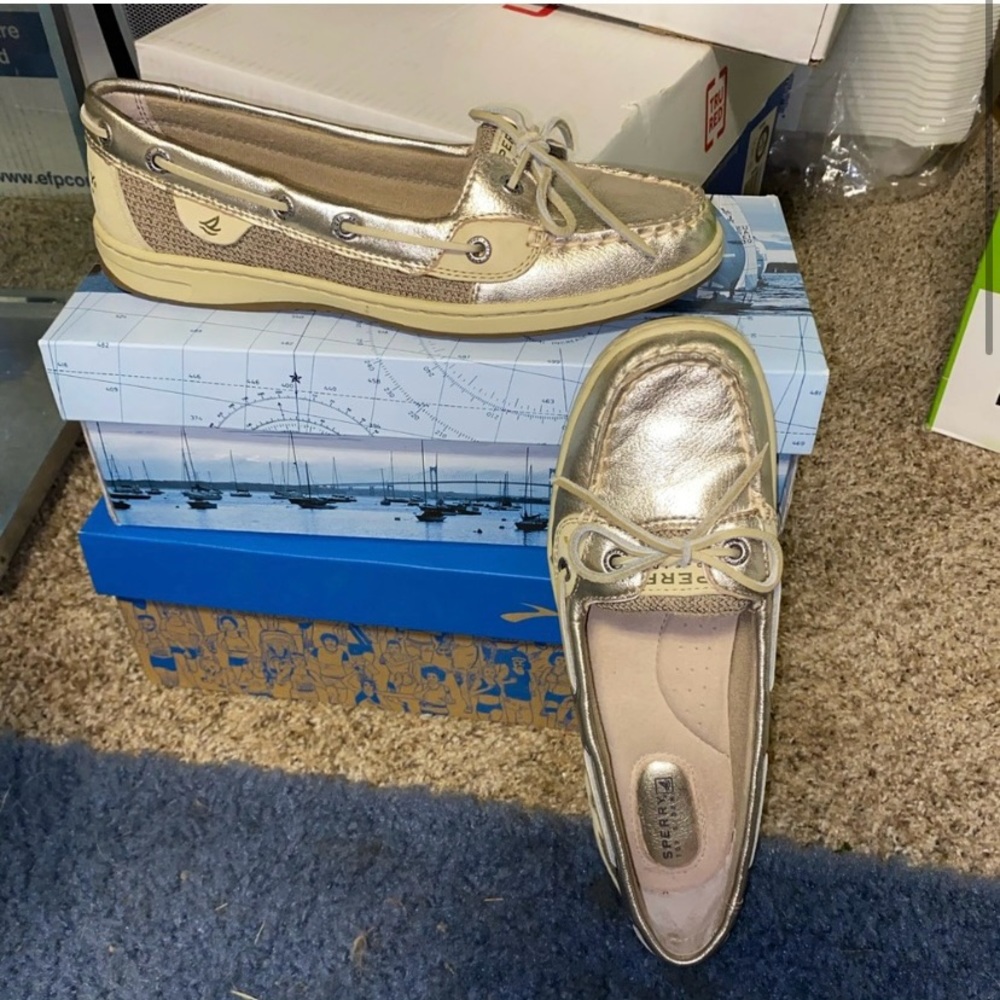Size 8.5 Gold Sperrys